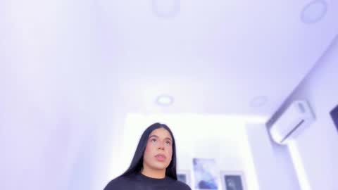 emelie_89 online show from September 2025 11:54:02 AM