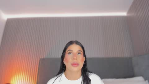 emelie_89 online show from January 2026 11:37:02 AM