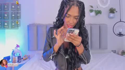 Emely online show from September 2025 11:34:02 AM