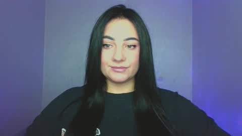 Snapshot of emelyblum chatting on September 2025 10:34:02 PM Emely online show from September 2025 10:34:02 PM