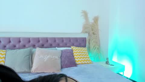 Emy online show from December 2024 07:56:01 PM