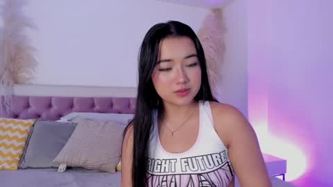 Emy online show from January 2025 07:41:02 PM
