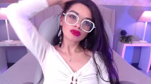 Danna online show from September 2025 08:54:01 PM