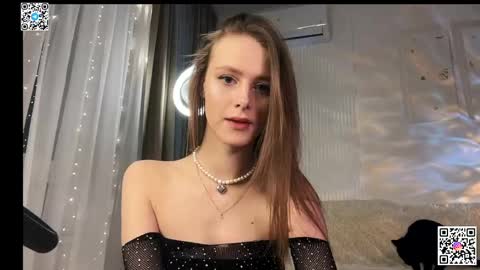 Snapshot of emi_me chatting on February 2025 11:53:02 PM Emi me online show from February 2025 11:53:02 PM