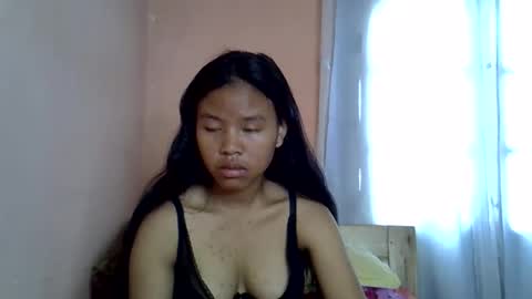 Snapshot of emiehottie chatting on May 2026 06:00:02 AM Ami online show from May 2026 06:00:02 AM