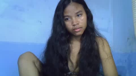 Snapshot of emiehottie chatting on June 2026 05:51:01 PM Ami online show from June 2026 05:51:01 PM