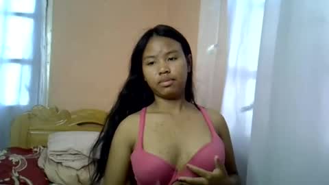 Snapshot of emiehottie chatting on June 2026 04:57:01 AM Ami online show from June 2026 04:57:01 AM
