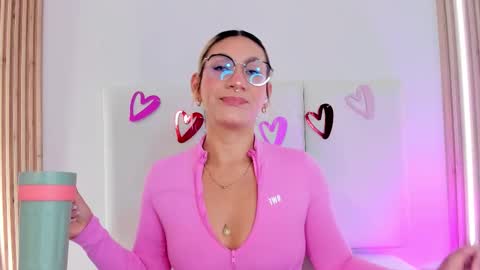 EMILY ROBERTS online show from February 2026 07:09:01 PM