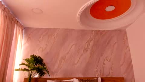 Emily online show from November 2025 02:05:01 PM