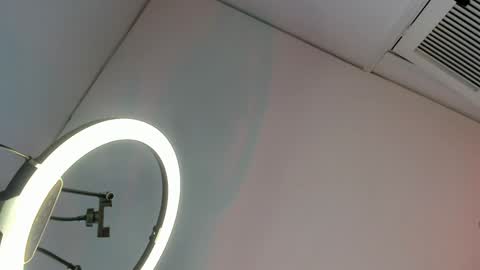   online show from January 2025 08:50:01 PM