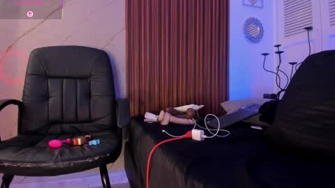 Snapshot of emiilycollins1 chatting on February 2026 05:38:01 AM online show from February 2026 05:38:01 AM