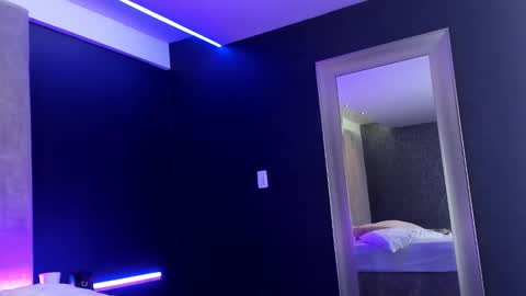 Emily  online show from March 2026 02:04:02 AM