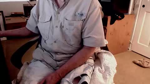 Snapshot of emil_karpo chatting on October 2025 02:51:02 PM Terrance1st online show from October 2025 02:51:02 PM