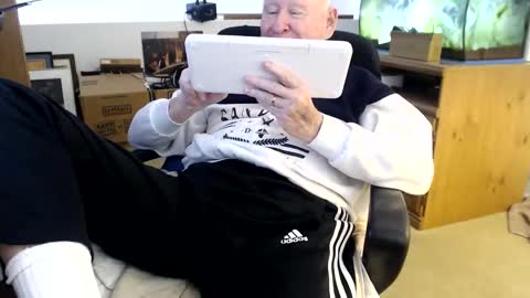 Snapshot of emil_karpo chatting on November 2025 07:01:02 PM Terrance1st online show from November 2025 07:01:02 PM