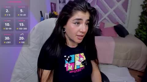 emilayton_ online show from September 2025 07:29:01 PM