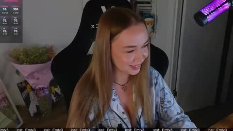 Emili online show from November 2025 02:09:01 PM