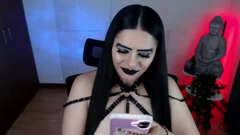 Snapshot of emili_evans_ chatting on July 2026 06:47:02 AM POWERFULL GODDESS EMILI online show from July 2026 06:47:02 AM