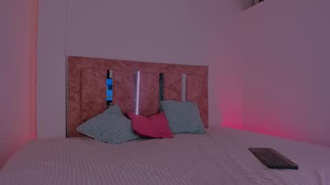 emili_williams10 online show from April 2026 02:46:02 AM