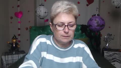 Snapshot of emiliagree chatting on November 2025 06:24:01 AM EmiliaGree online show from November 2025 06:24:01 AM