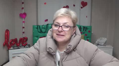 Snapshot of emiliagree chatting on December 2025 06:47:02 PM EmiliaGree online show from December 2025 06:47:02 PM