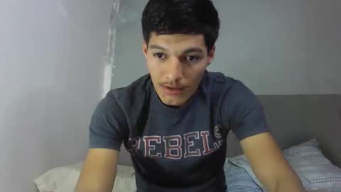 FuegoLatino online show from April 2026 10:36:01 PM