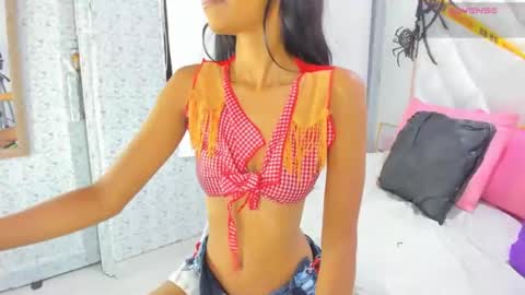 emilibonnie online show from October 2025 02:22:02 AM