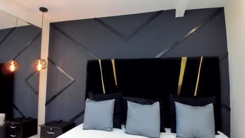 Emillie online show from January 2025 05:11:01 PM