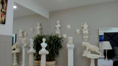 Emilio online show from November 2025 10:03:02 AM