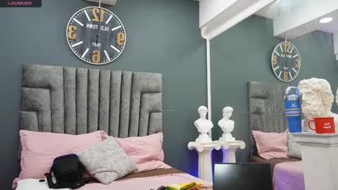 Snapshot of emilio_brandon chatting on February 2026 11:28:01 AM Emilio online show from February 2026 11:28:01 AM