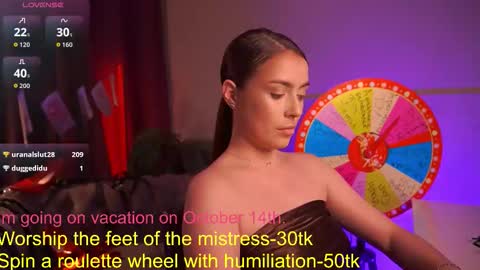 Snapshot of emiliyaroude chatting on October 2025 01:09:01 PM  Emiliya  online show from October 2025 01:09:01 PM