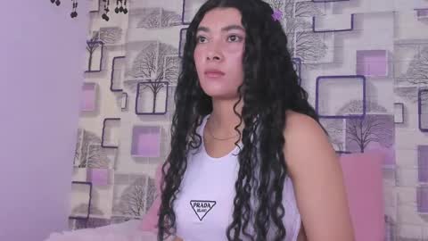 Emilly online show from May 2026 03:25:02 AM