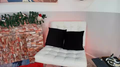 .  . online show from November 2025 09:03:02 PM