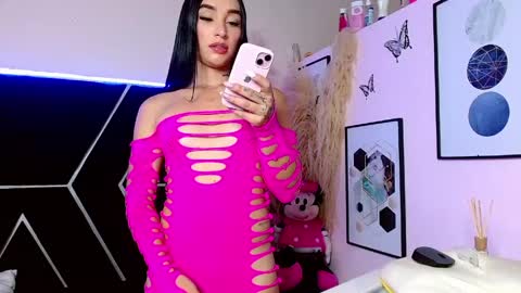 emillystonex online show from May 2026 10:27:01 PM