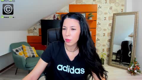 EmillyTaylor online show from December 2024 04:31:02 AM