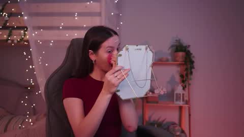 Snapshot of emillywade chatting on January 2026 08:53:02 AM emillywade online show from January 2026 08:53:02 AM