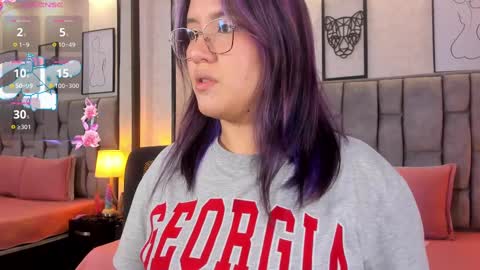 Snapshot of emily_5weet chatting on March 2025 03:45:01 AM Emily online show from March 2025 03:45:01 AM