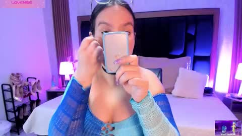 Snapshot of emily_5weet chatting on October 2025 05:08:01 AM Emily online show from October 2025 05:08:01 AM