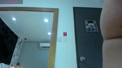 Snapshot of emily_clarkk_ chatting on February 2026 08:43:01 PM emily_clarkk_ online show from February 2026 08:43:01 PM