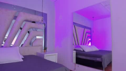 Emily online show from November 2025 11:31:02 AM