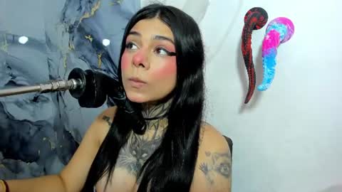 emily_evol online show from July 2026 12:00:01 PM
