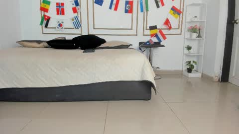 emily_gaviria1 online show from July 2026 12:09:02 PM