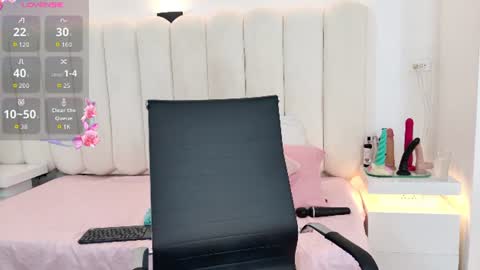 emily_hilton1 online show from July 2026 06:14:02 PM