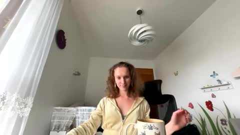 Snapshot of emily_in_parisss chatting on October 2025 10:45:01 AM Emily  online show from October 2025 10:45:01 AM