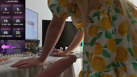 Snapshot of emily_jayreal chatting on May 2026 10:00:01 AM Emily online show from May 2026 10:00:01 AM