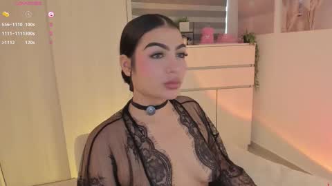 EmilyKenner  Independent model  online show from November 2025 01:17:02 PM