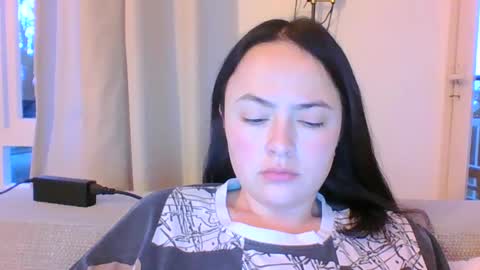 emily_morning_dew online show from January 2025 07:04:02 AM