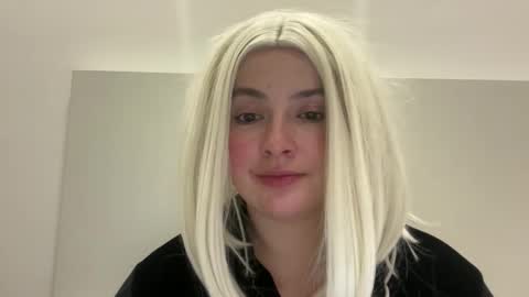 Snapshot of emily_morning_dew chatting on February 2026 08:24:02 PM emily_morning_dew online show from February 2026 08:24:02 PM