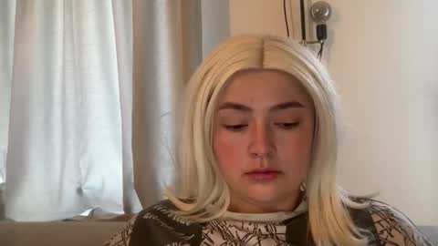 Snapshot of emily_morning_dew chatting on February 2026 07:26:01 AM emily_morning_dew online show from February 2026 07:26:01 AM