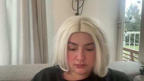 Snapshot of emily_morning_dew chatting on February 2026 08:16:02 AM emily_morning_dew online show from February 2026 08:16:02 AM