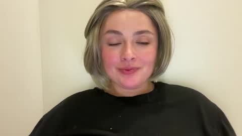 emily_morning_dew online show from April 2026 05:54:01 PM